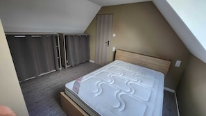 1 habitación, wifi y ropa de cama