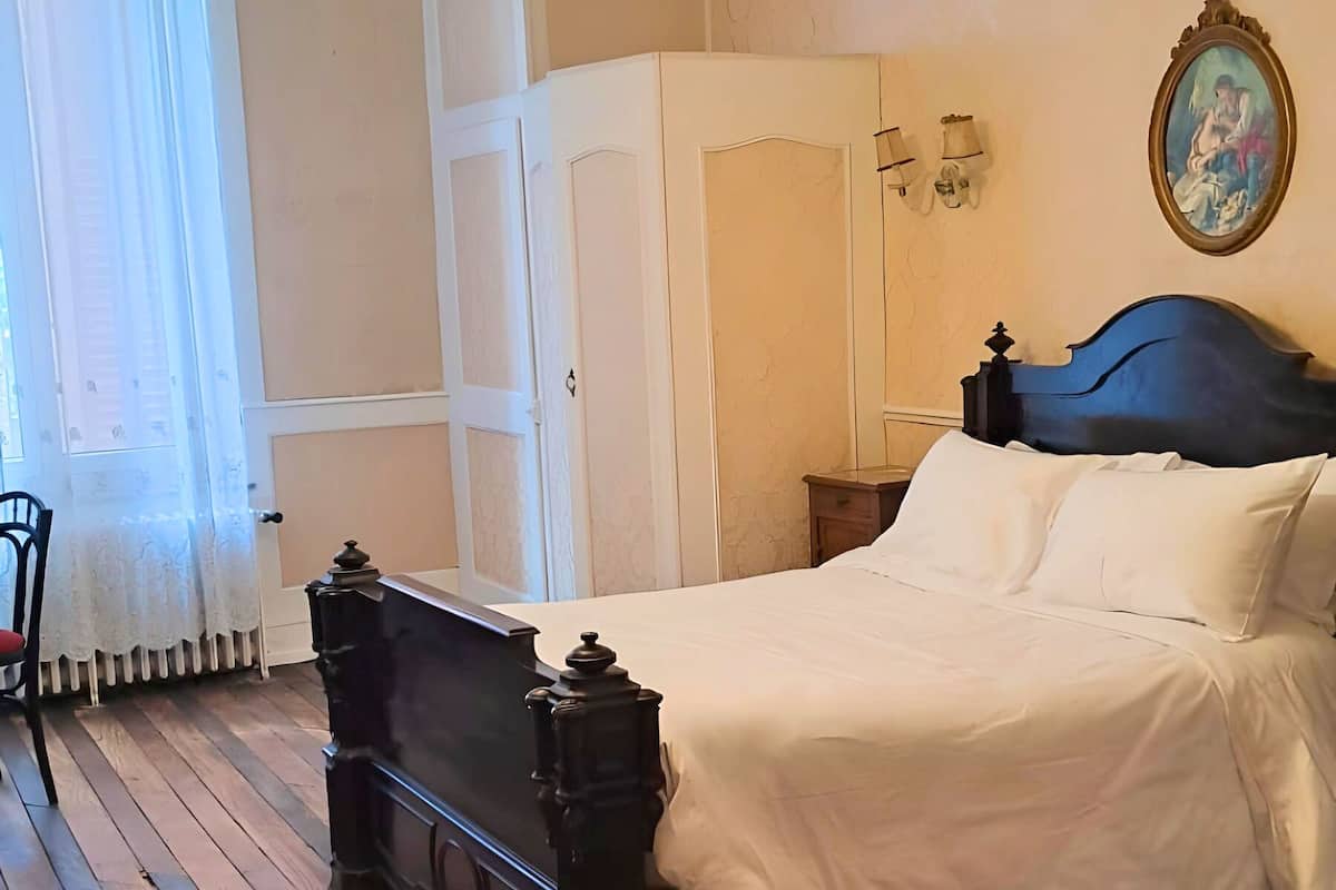 Luxury Double Room | Free WiFi