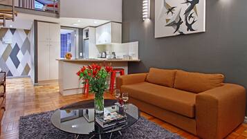 Loft, 1 Bedroom | Bathroom | Hair dryer, towels, toilet paper