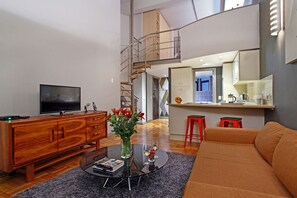 Loft, 1 Bedroom - Cape Eazi Stayz Mutual Heights (Cape Town)