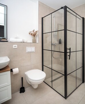 Comfort Double Room | Bathroom