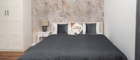 Comfort Double Room | Free WiFi, bed sheets