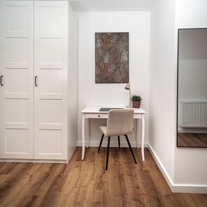 Premium Double Room | Free WiFi, bed sheets - Cozy 9 Hotel (Hamburg)