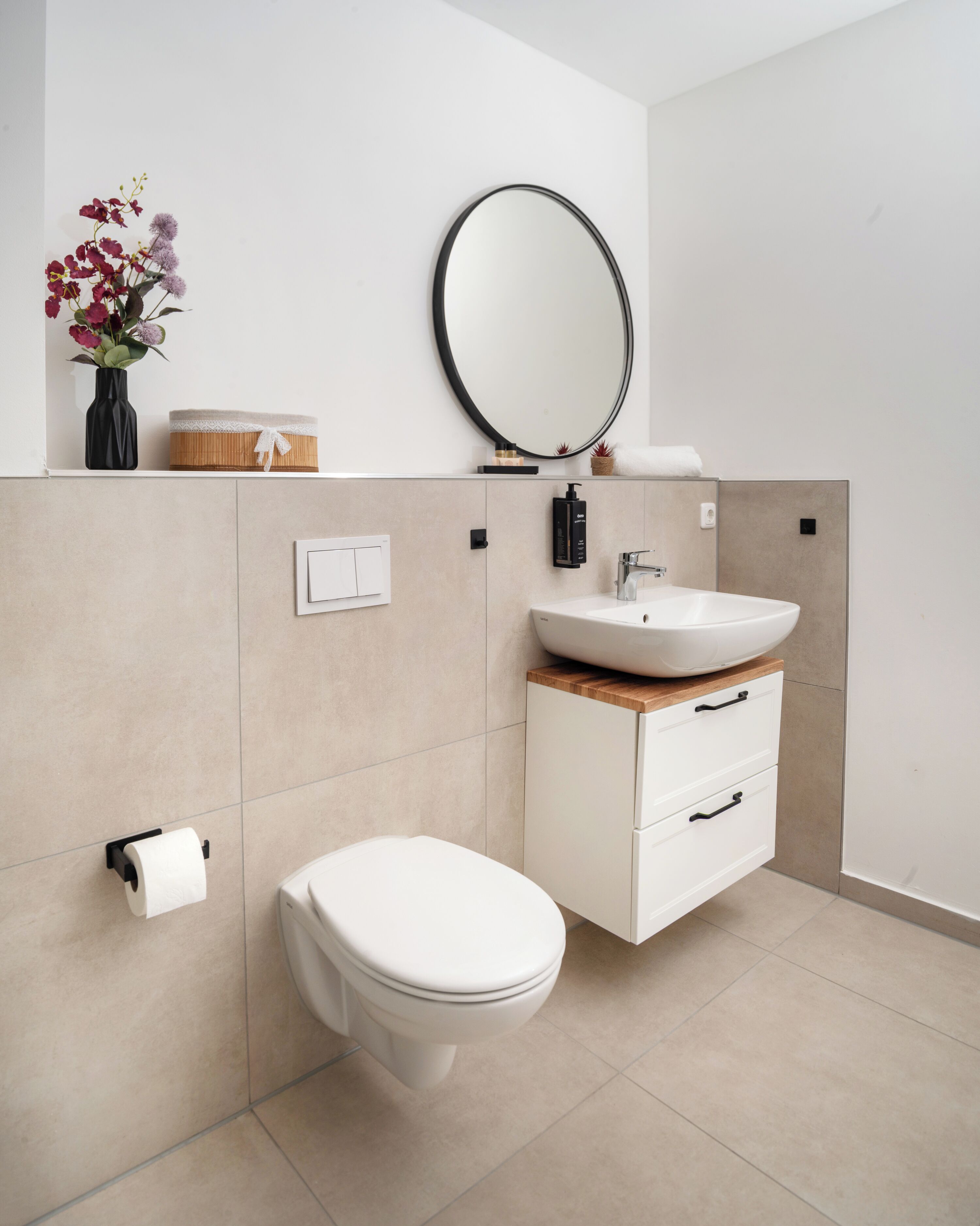 Habitación doble estándar | Baño | Regadera, secadora de cabello, toallas, jabón 