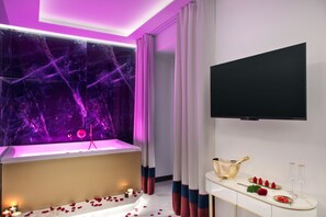 Bañera de hidromasaje privada