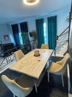 Dining - GEORGIAS PRIVATE PARADISE (korinthos)