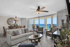 TV - Oceanfront 3BR condo in Panama City Beach, perfect for 10 guests! (Panama City Beach)