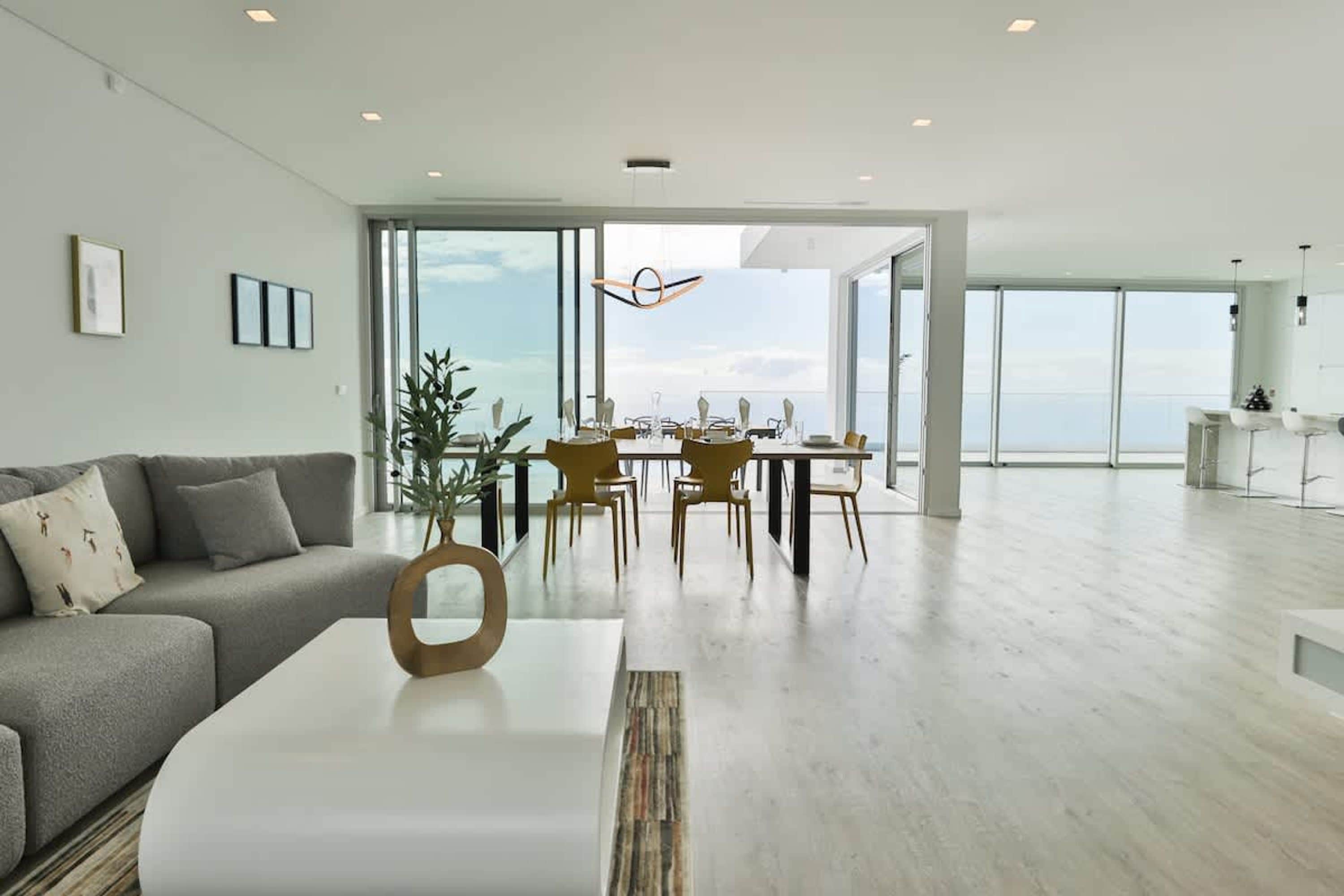 3 bedrooms, Internet