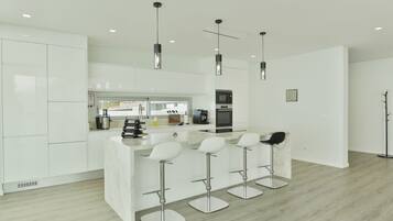 Biệt thự, phù hợp cho người khuyết tật | 3 phòng ngủ, truy cập Internet tốc độ cao