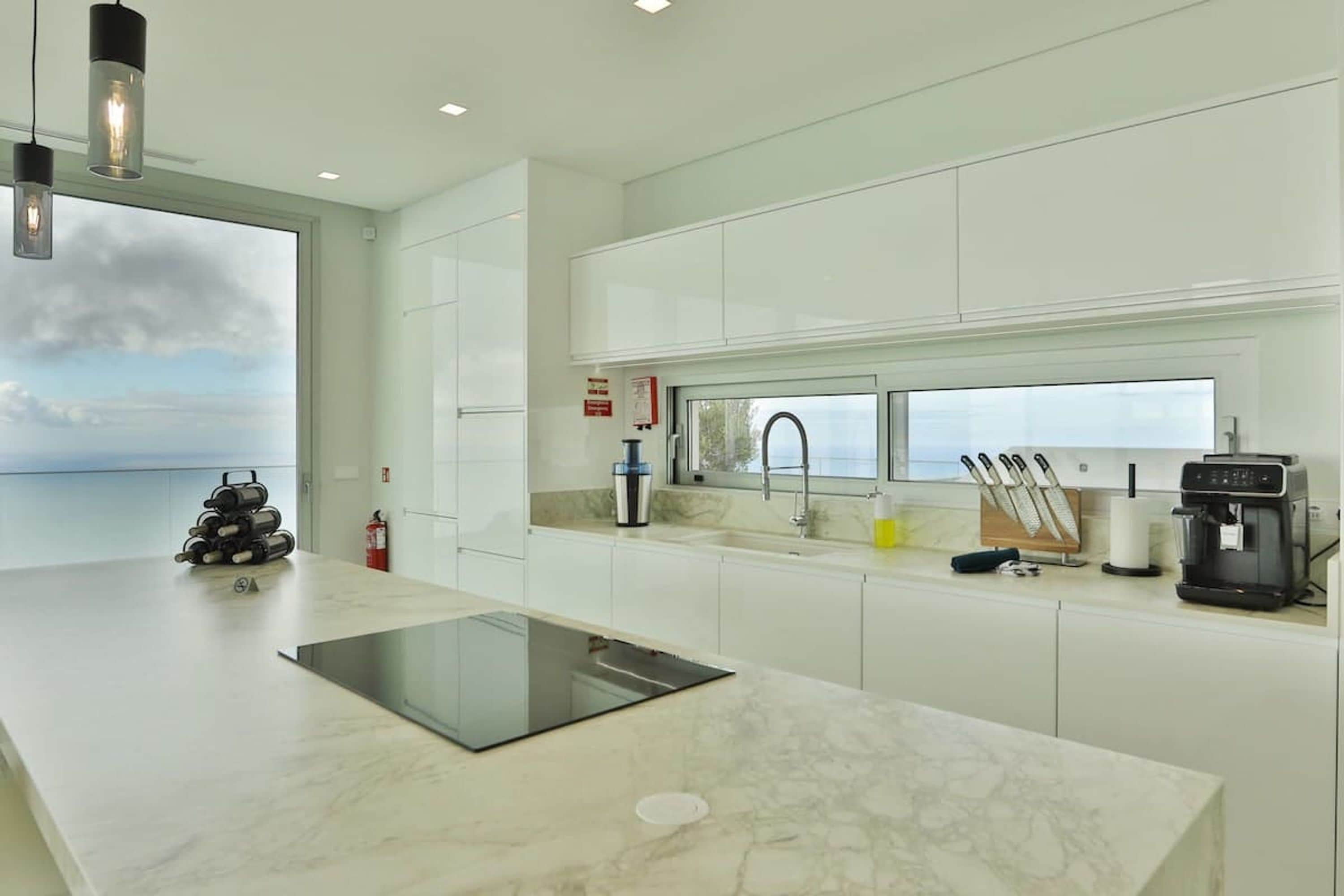 3 bedrooms, Internet