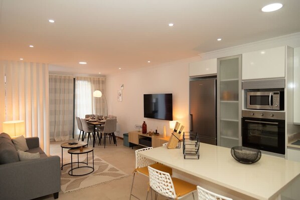 Apartment | 3 bedrooms, Internet