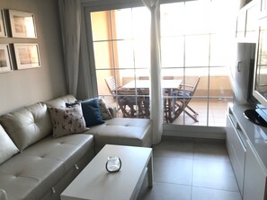 Smart TV - BEAUTIFUL FRONT LINE BEACH APARTMENT IN ISLA CANELA (AYAMONTE) (AN)
