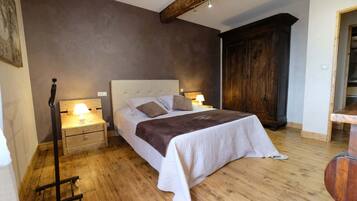 4 chambres, fer et planche Ă repasser, Wi-Fi gratuit, draps fournis