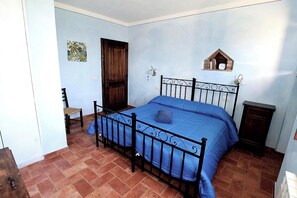 Iron/ironing board, WiFi, bed sheets - In the Heart of Tuscan Charme MONTEFIORI (Asciano)