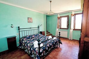 Iron/ironing board, WiFi, bed sheets - In the Heart of Tuscan Charme MONTEFIORI (Asciano)