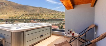 ヴィラ ビアンカ ウィズ ジャグジー