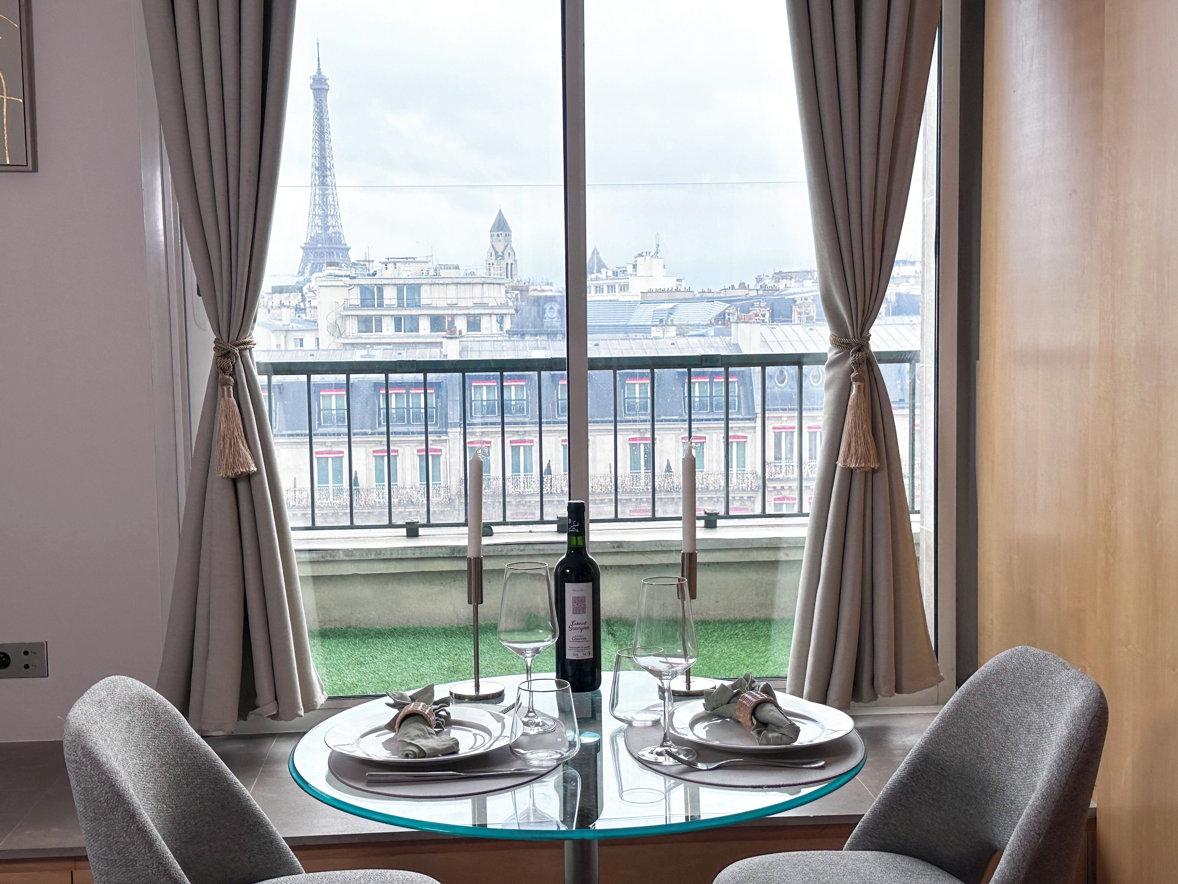 Deluxe-Studio, Stadtblick | Esszimmer