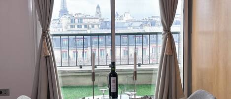 豪華開放式客房, 城市景 | 飯廳