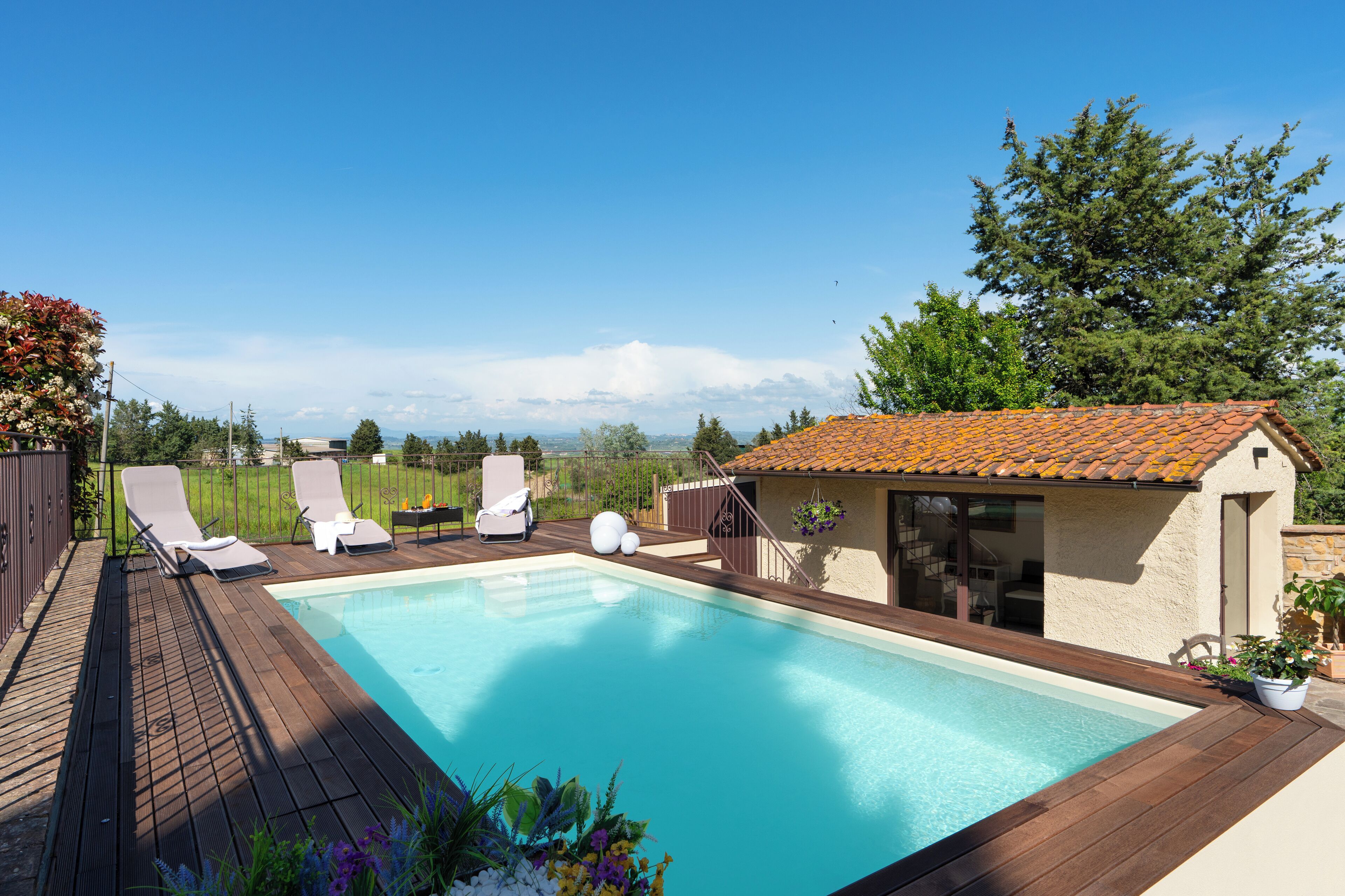 Seasonal outdoor pool