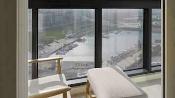 CABIN-A City Harbor Twin (AT-Type) | Terrace/patio