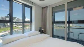 CABIN-V Ocean View Double (V-Type)