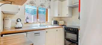 7 bedroom accommodation in Ilketshall St Margaret near Bungay