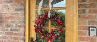 2 bedroom accommodation in Winestead