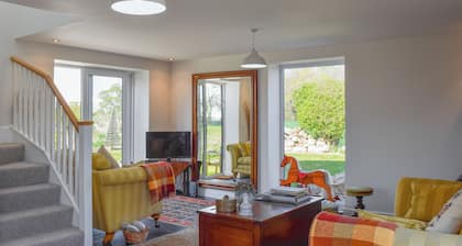 2 bedroom accommodation in Knutsford