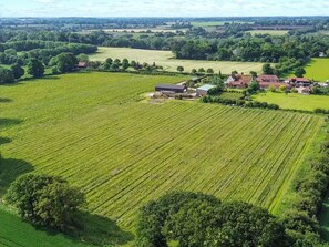 Unclassified image, 2 of 22, button