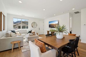 Smart TV - Suncrest: Spacious 3BR condo in La Quinta with mountain views, steps from PGA courses. (La Quinta)