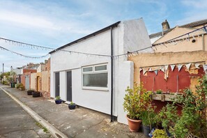House | 1 bedroom, desk - Host Stay The Surf Shack (Saltburn-by-the-Sea)