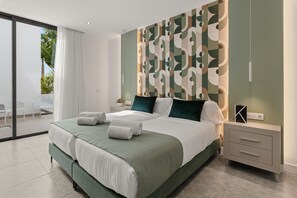 8 bedrooms, iron/ironing board, free WiFi, bed sheets