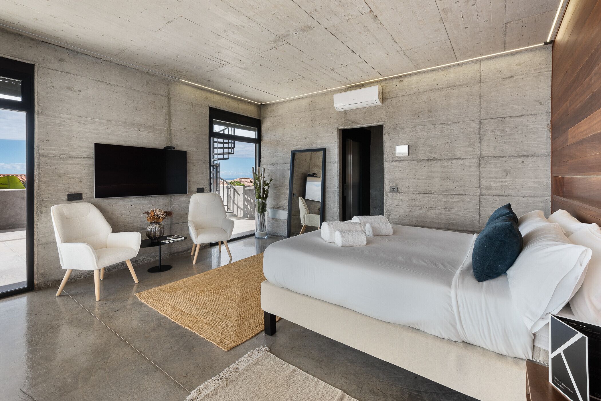 3 habitaciones, tabla de planchar con plancha y wifi gratis 