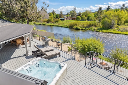 Otter Run - Riverfront Paradise in Tumalo, Hot Tub, Sauna, Deck, Pet Friendly!