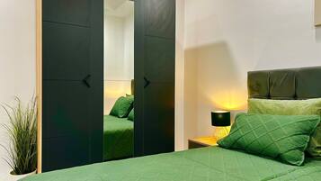 1 bedroom, iron/ironing board, WiFi, bed sheets