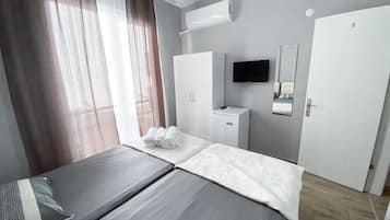 Basic Room | Minibar, free WiFi, bed sheets