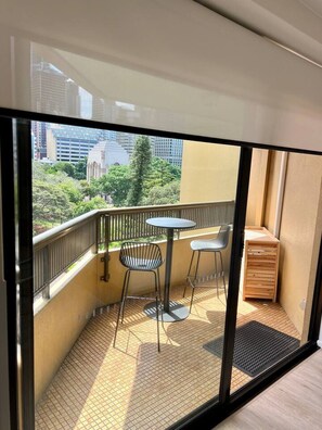 Interior - Elegant Hyde Park View Retreat with Rooftop Spa Sauna Pool and Gym (Darlinghurst)