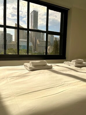 1 bedroom, desk, iron/ironing board, WiFi