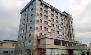 Exterior - golden tulip essential (Owerri)