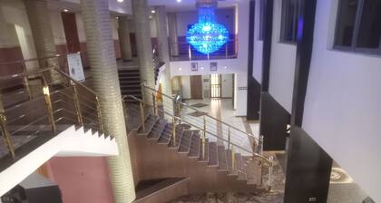 golden tulip essential