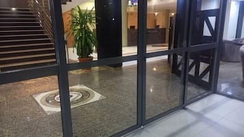 施設の入り口