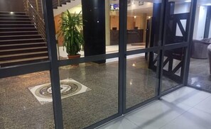 EntrĂ©e de lâhĂ©bergement