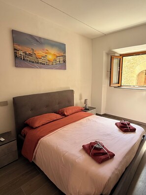 1 bedroom, WiFi, bed sheets - La Casina di Fabbrizzi Rebecca 100mt from Piazza Grande, city center (Arezzo)