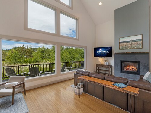 Island Escape with Comfort and Privacy -Margo House