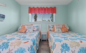 2 dormitorios, tabla de planchar con plancha, Internet y ropa de cama