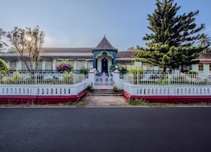 Potholing/cave exploring - La Maison by Dia Hotels and Homes (Panaji)