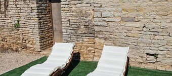 Group home in Burgundy: L'Antre Amis - Spacious accommodation for family and friends