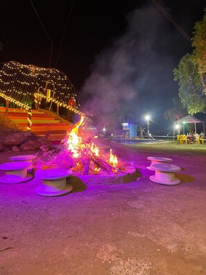 Fireplace - Hotel Krushnai Athavan Farm House (Mawal)