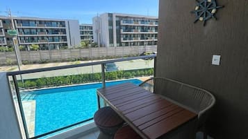 Family Studio, 1 Bedroom, Lanai, Pool View | Lanai