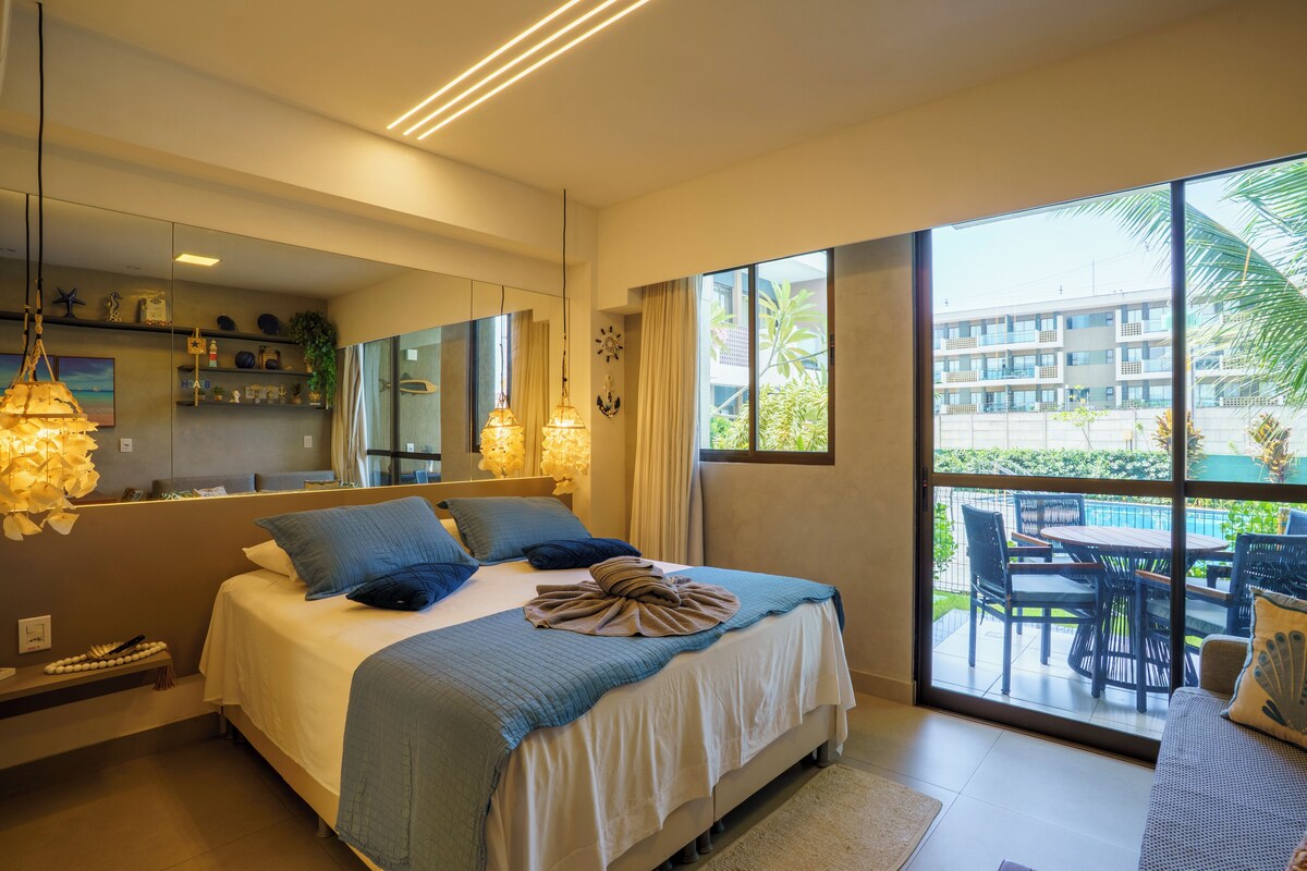 Ground Floor Flat with Balcony and Pool View (B023A)